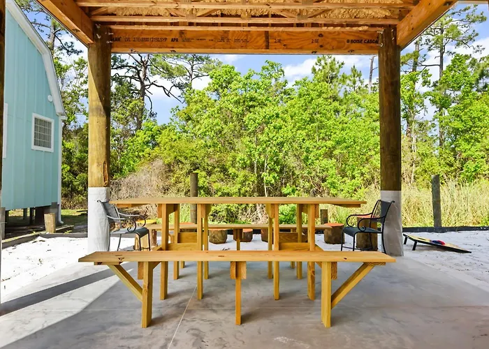 Modern Escape-4br Game Zone Patios Bbq