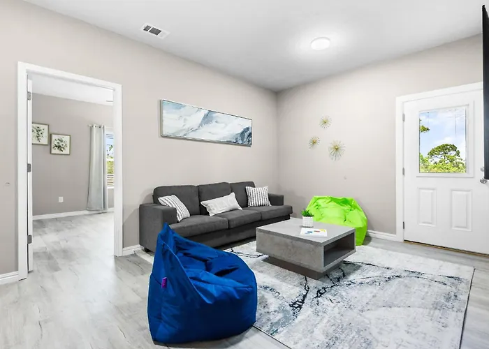 Modern Escape-4br Game Zone Patios Bbq * Pensacola