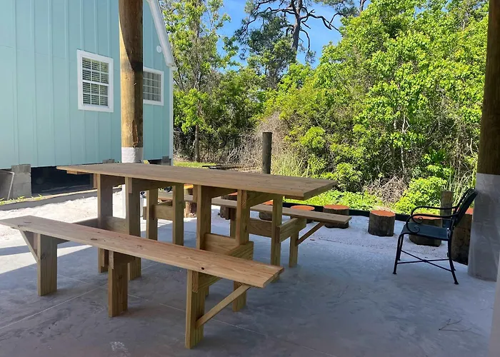 Holiday home Modern Escape-4br Game Zone Patios Bbq Pensacola